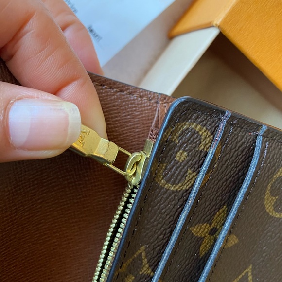 Used wallet Sarah Louis Vuitton - Picture 7 of 9